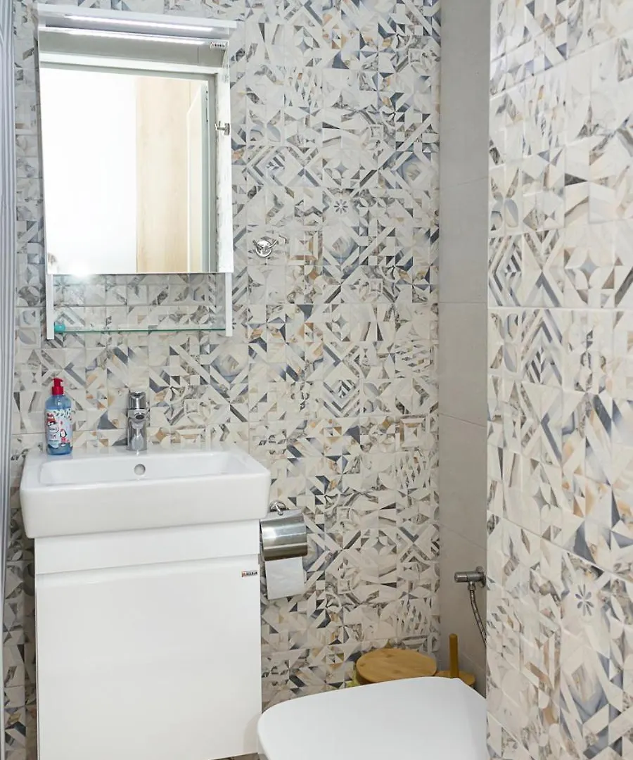 Homey 1-Bd Apartment In Varna, Next To Grand Mall Varna