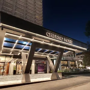 4* מלון Cherno